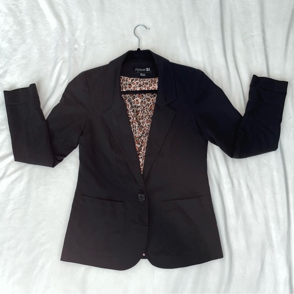 Forever 21 Black Blazer with Leopard print inside - Picture 4 of 4